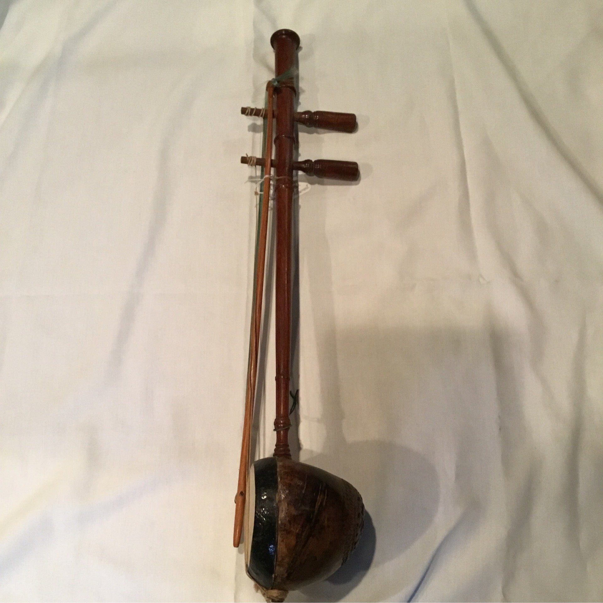 Chinese two store stringed fiddle